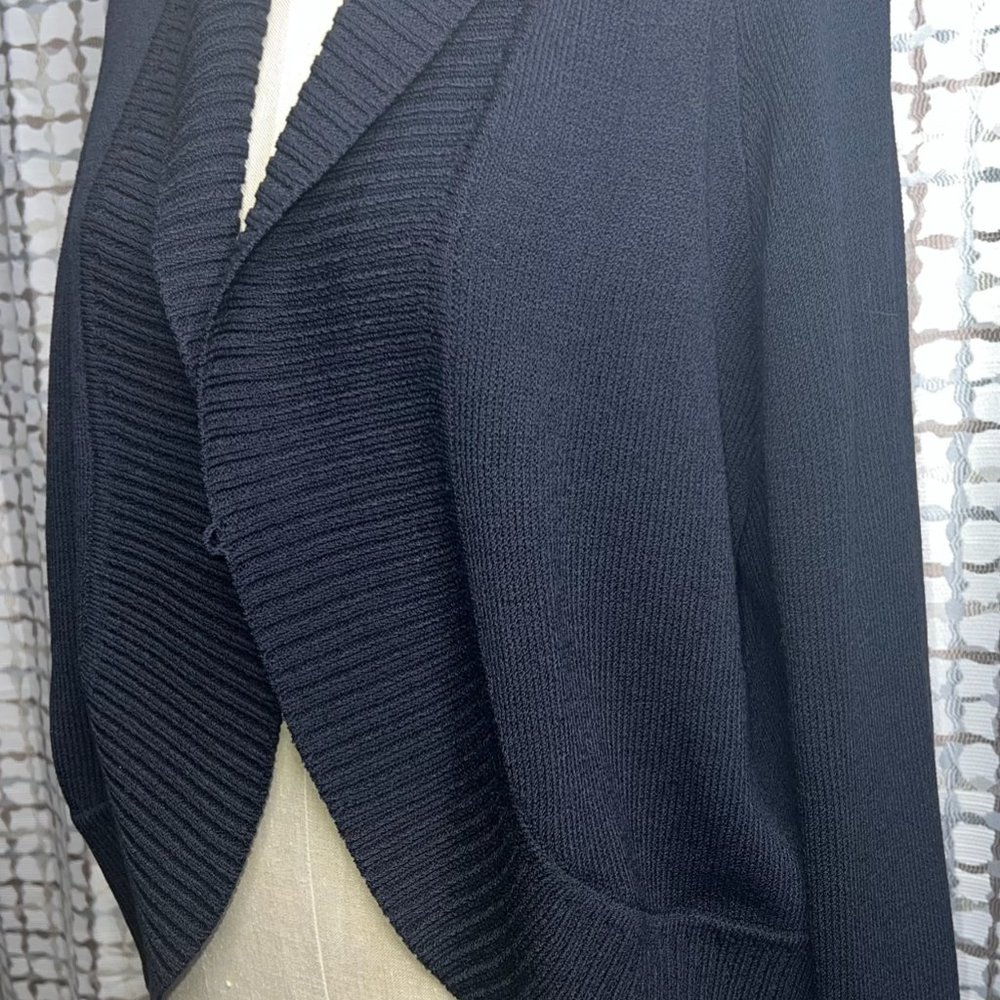 ST JOHN SPORT BLACK SHRUG SWEATER XL/16